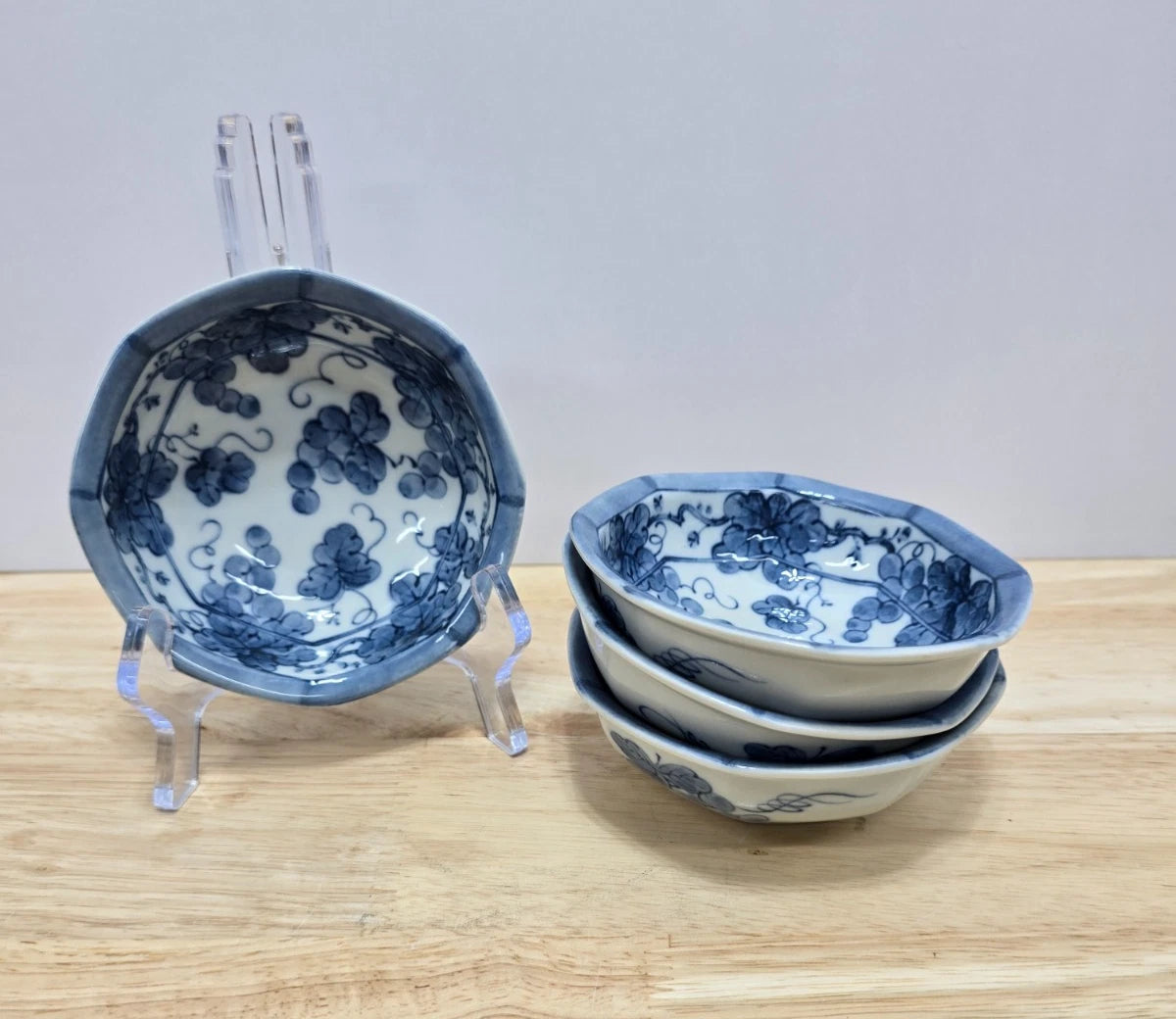Vintage Japanese Porcelain Rice Noodle Bowl Blue White Floral